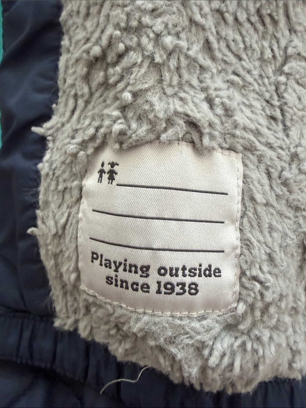 Columbia Navy Hooded Quilted Jacket with Cream Sherpa boys size M 10/12 - Picture 5 of 11